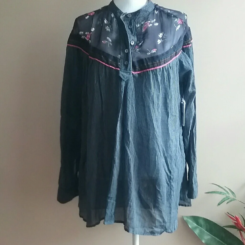 🆕Free People Floral Accent Blue Cotton Top - Picture 4 of 7